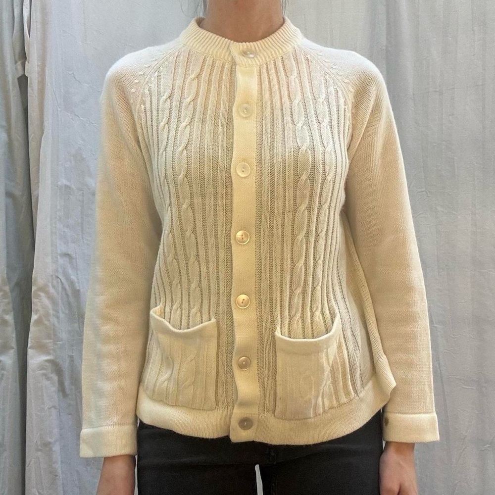 Cream Button-Up Cable Knit Cardigan‎ With Front Pockets Vintage 70s